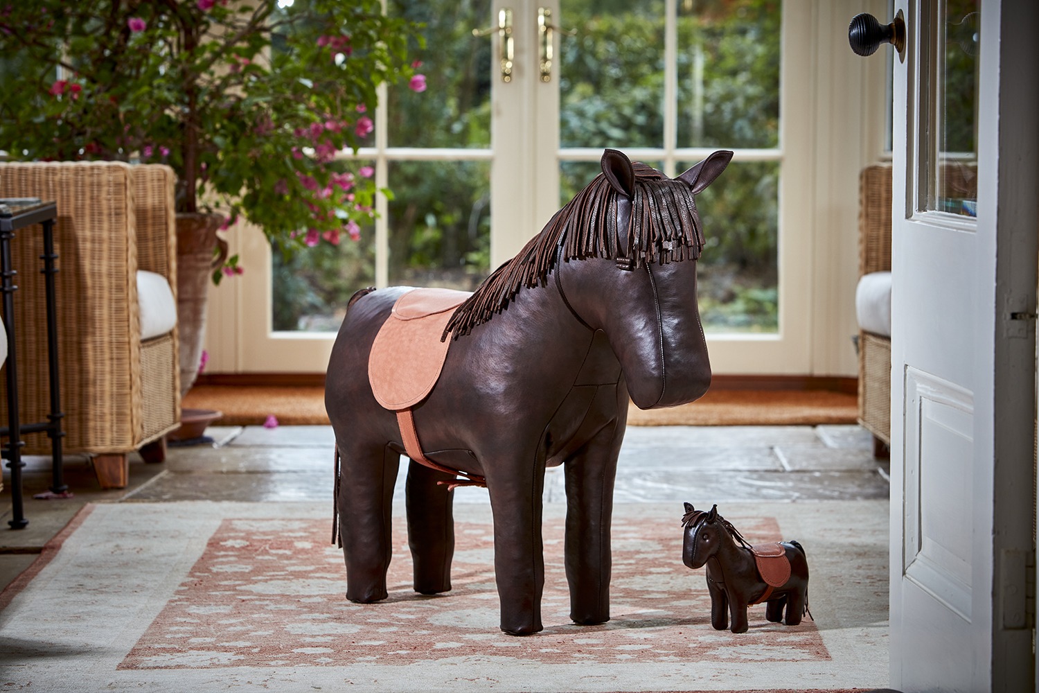 (タケ)￼新古品 リラックスフィット HORSE LEATHER Horse | Hand Crafted Leather Animals | Omersa & Co